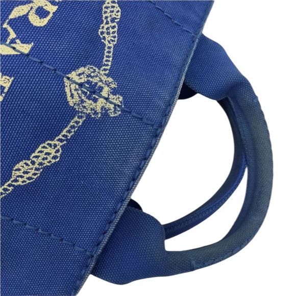 Authentic Prada Canapa - Picture 5 of 9